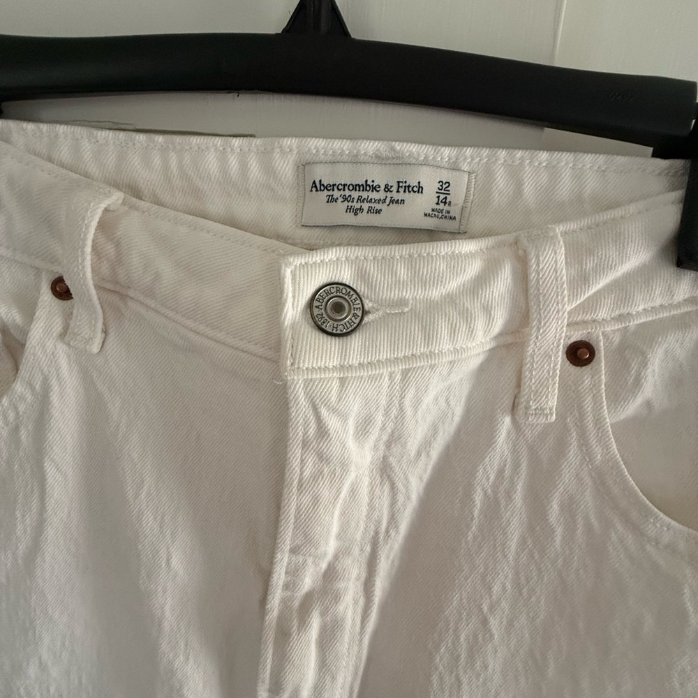 Abercrombie & Fitch High Rise White Jeans